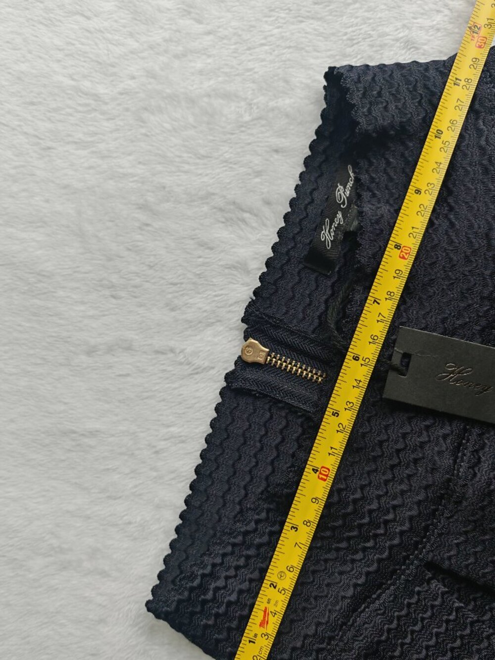 Honey Punch Navy Textured Mini Skirt Size S High Waist Pleated A-Line Gold Zip C - Picture 6 of 12